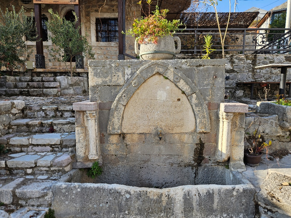 Česma u Starom Baru